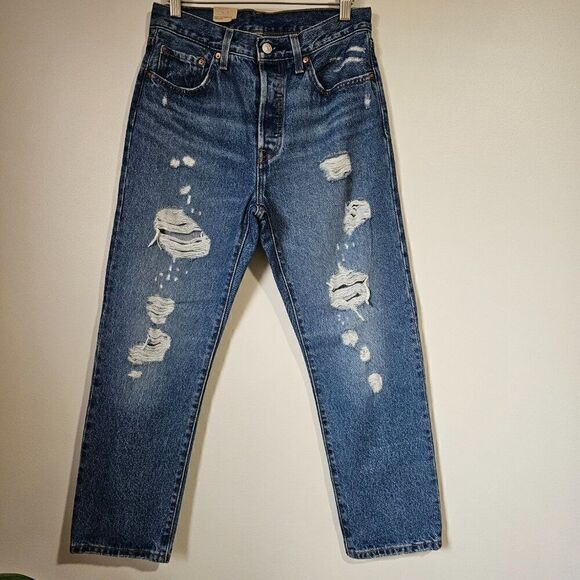 NWT LEVI'S 501 STRAIGHT RIPPED JEANS 27 X 26 WOMENS - Picture 1 of 16